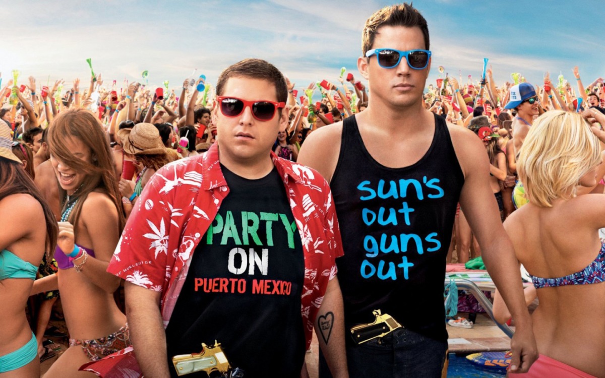 22-jump-street-movie-2014-channing-tatum-and-jonah-hill-party-on-puerto-mexico-suns-out-guns-out-1680x1050-wide-wallpapers.net